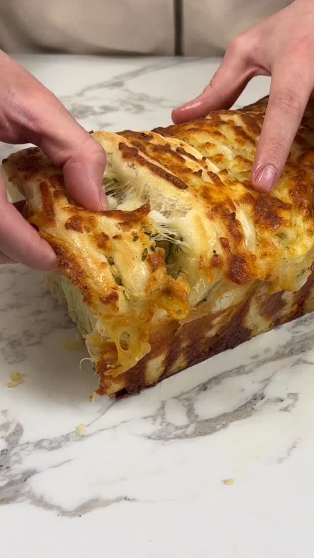Garlic Butter Pizza Bites