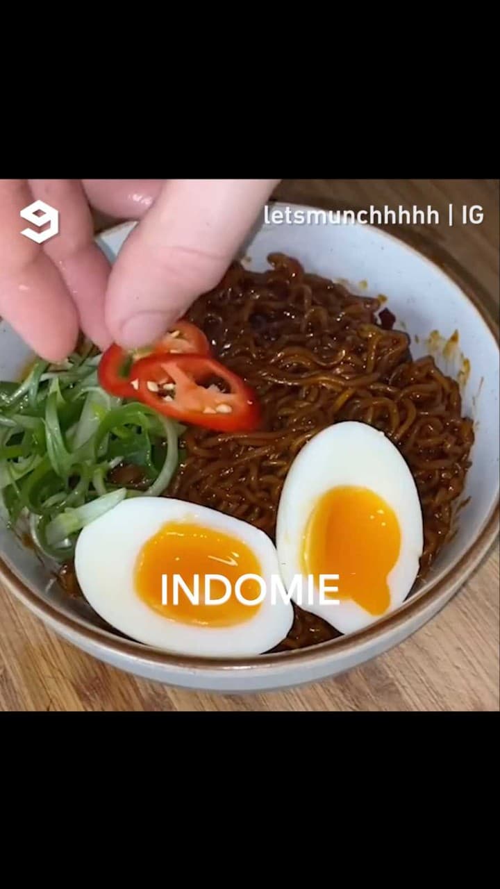 Indomie Mi Goreng (Easy Fried Noodles)
