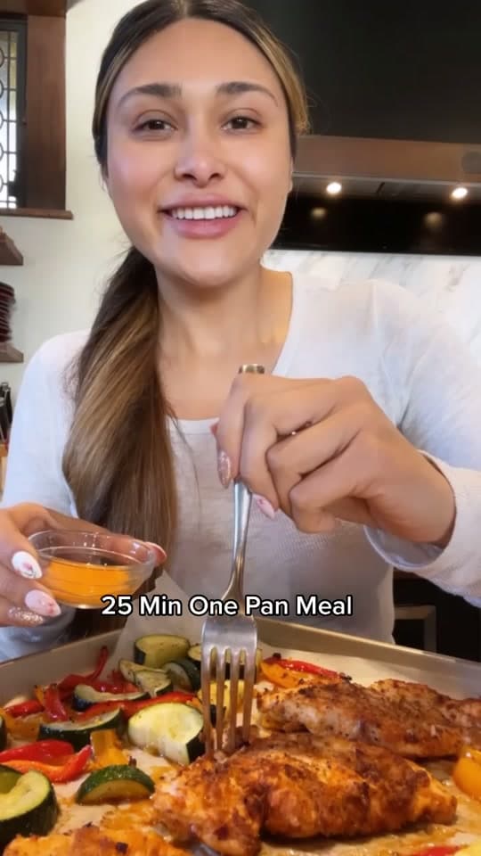 One‑Pan Chicken and Veggie Meal