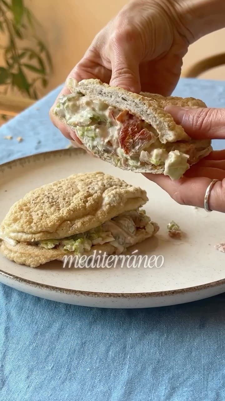 Mediterranean Fish Sandwich with Psyllium Bread Substitute
