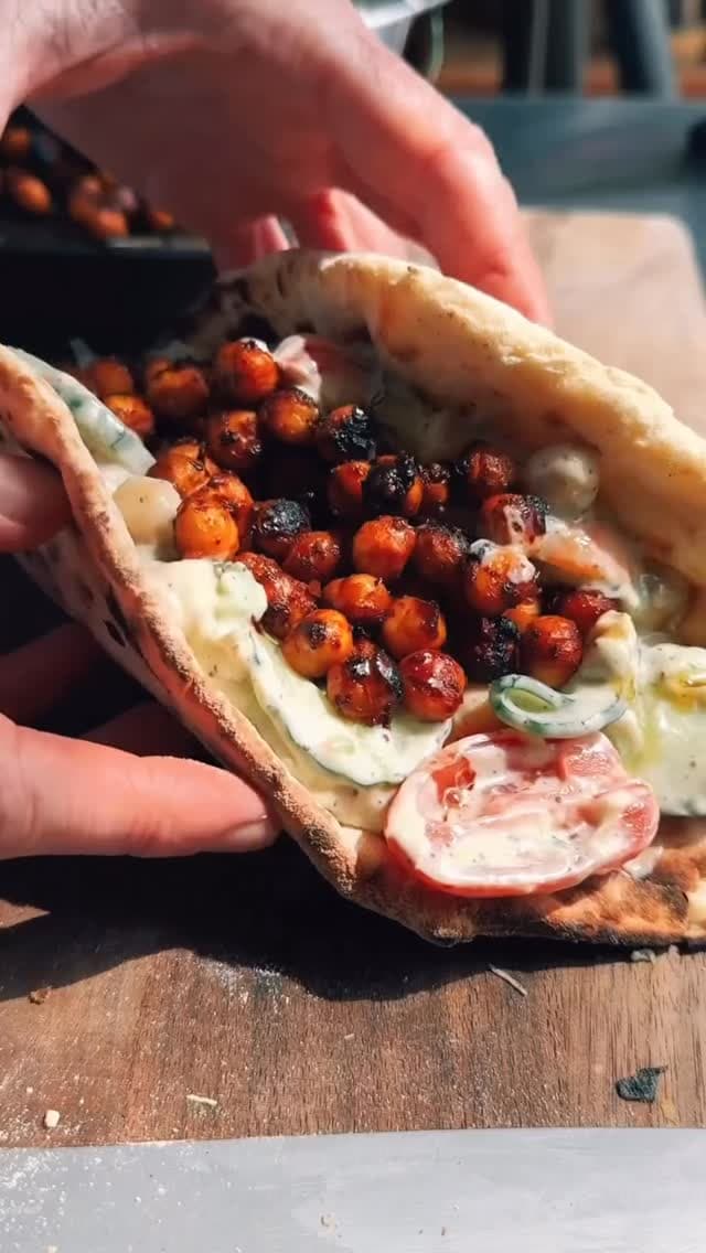 Cucumber Salad Flatbread with Crispy Harissa Chickpeas