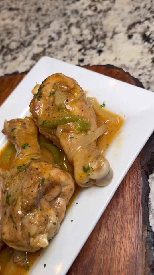 Baked Chicken with Creamy Gravy Sauce