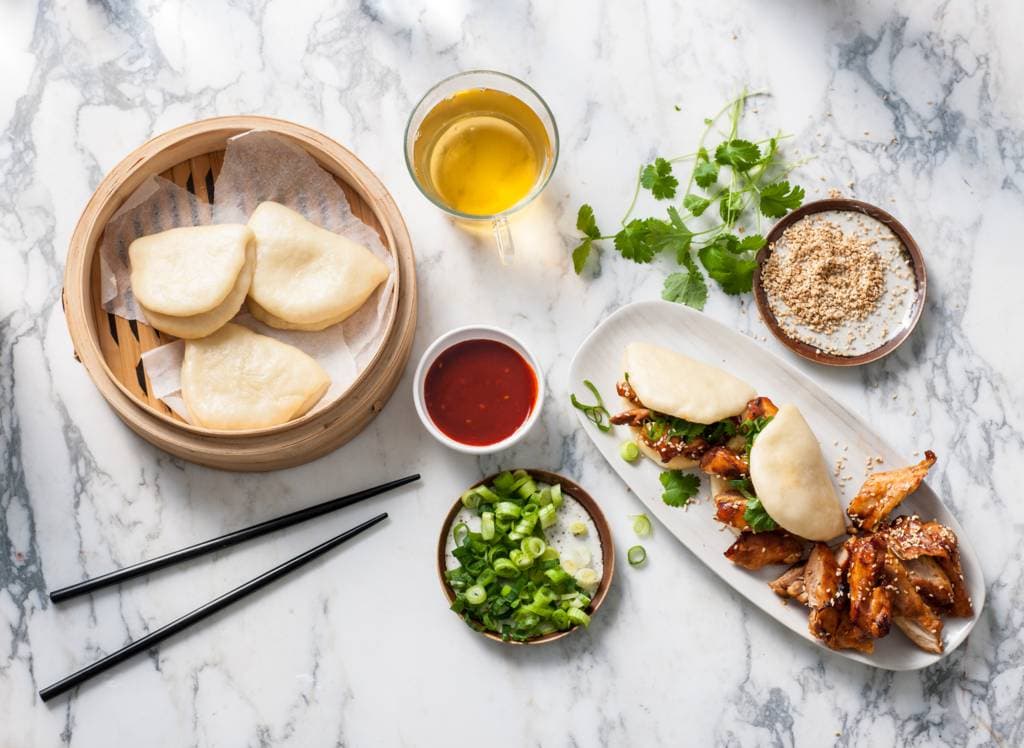 Steamed Buns with Korean Chicken