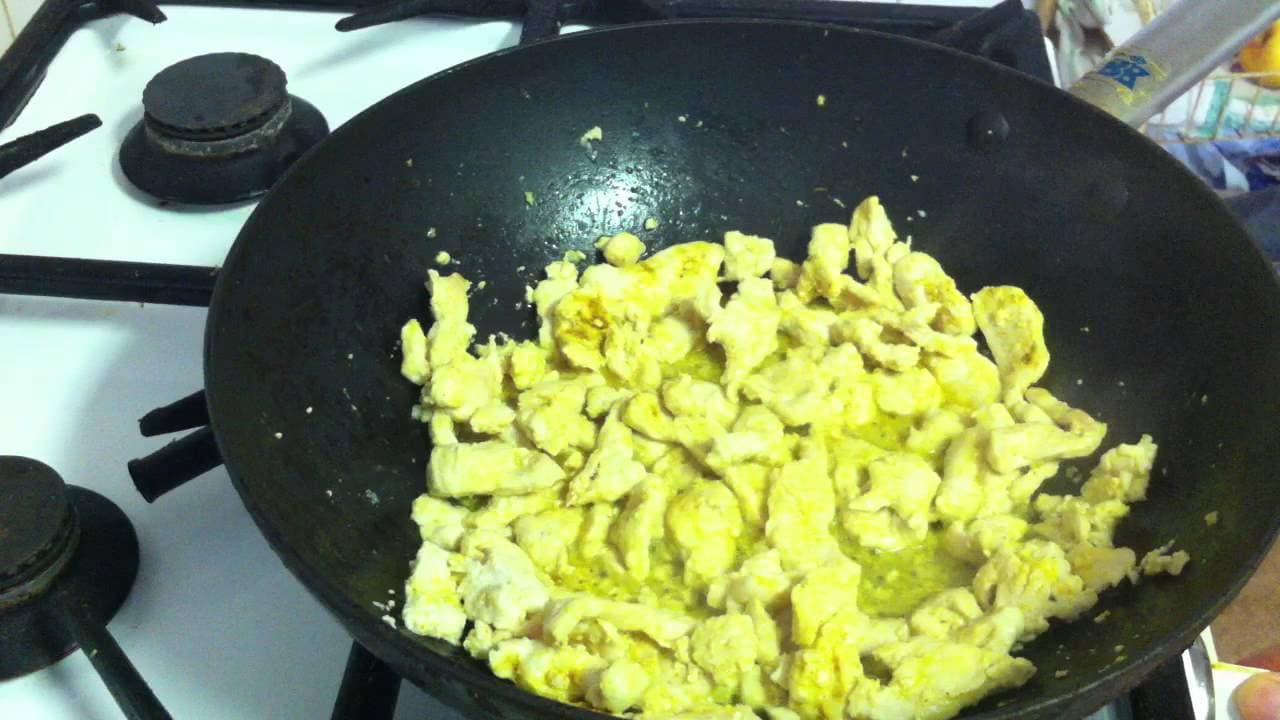 Chicken Mozzarella Panini by HomechefTV, a frame from the YouTube video