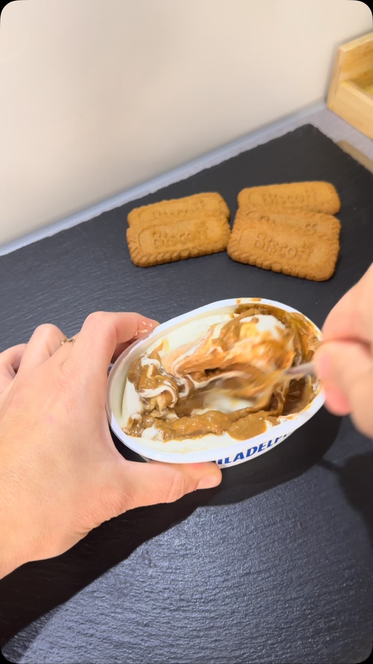 Viral Lotus Dessert – Only 3 Minutes Effort!