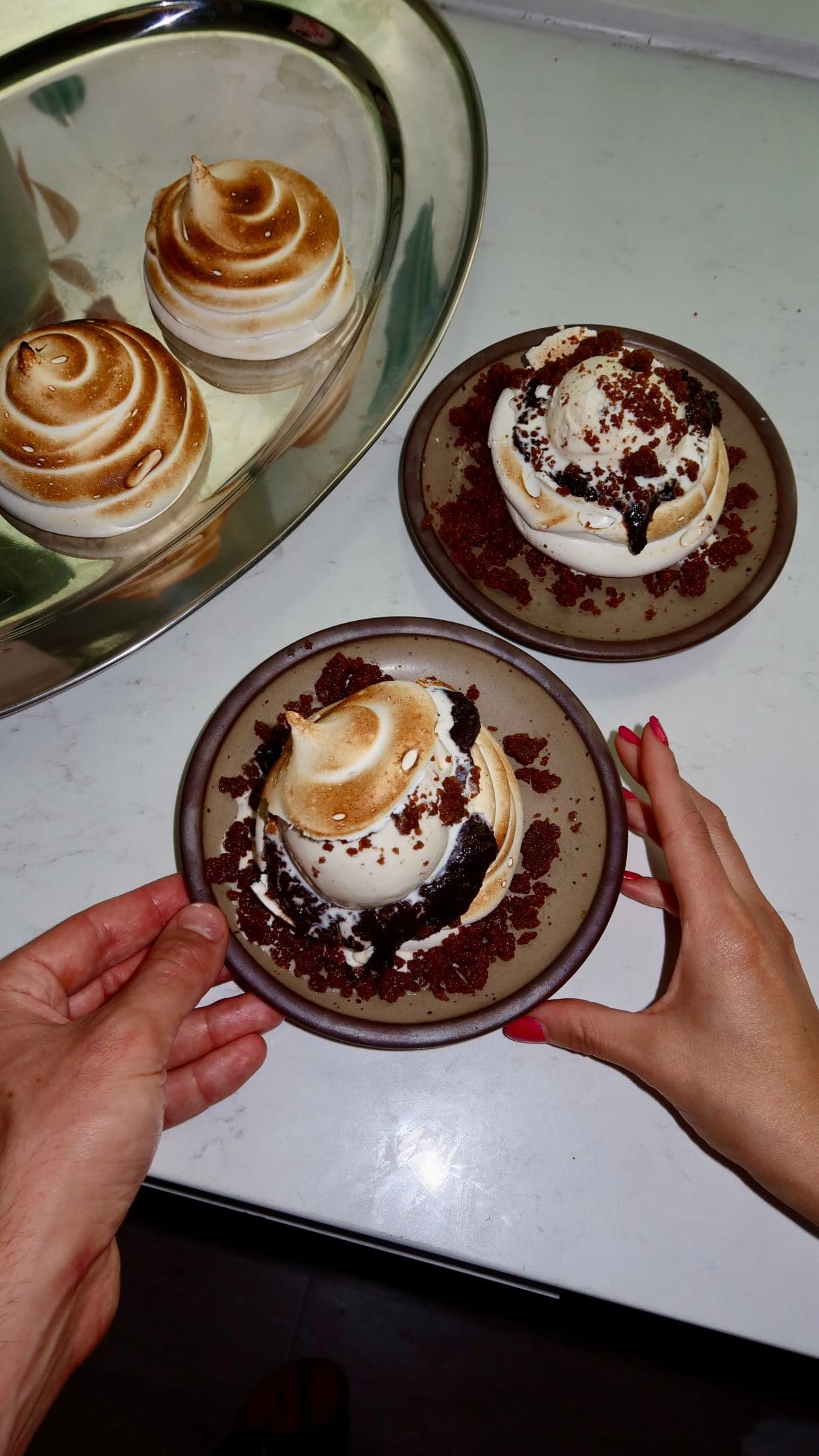S'mores Sunday Pavlova