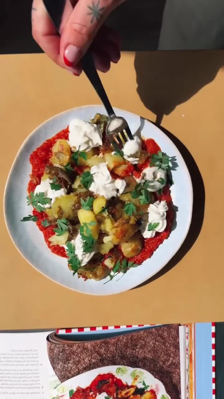 Smashed Patatas Bravas