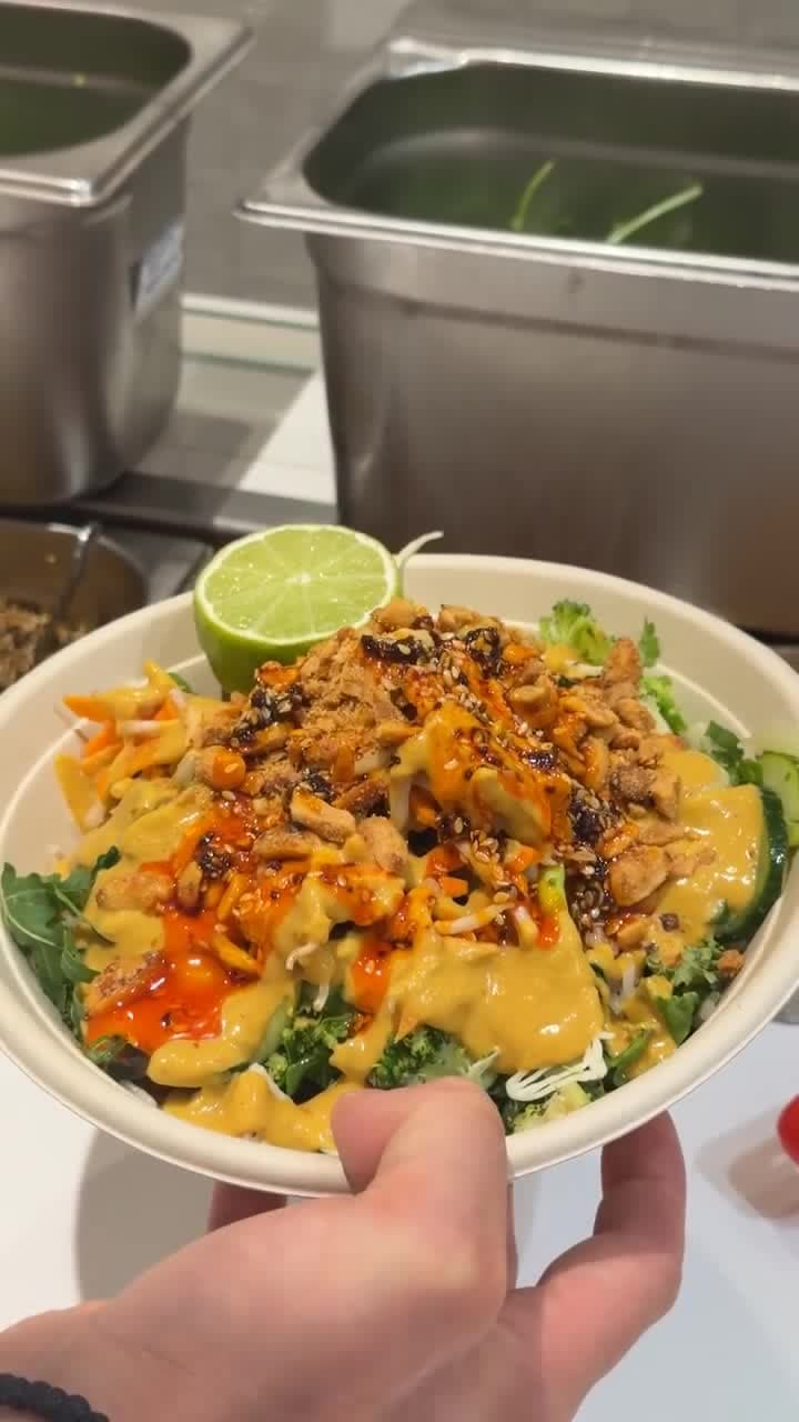 Peanut Chili Crush Bowl
