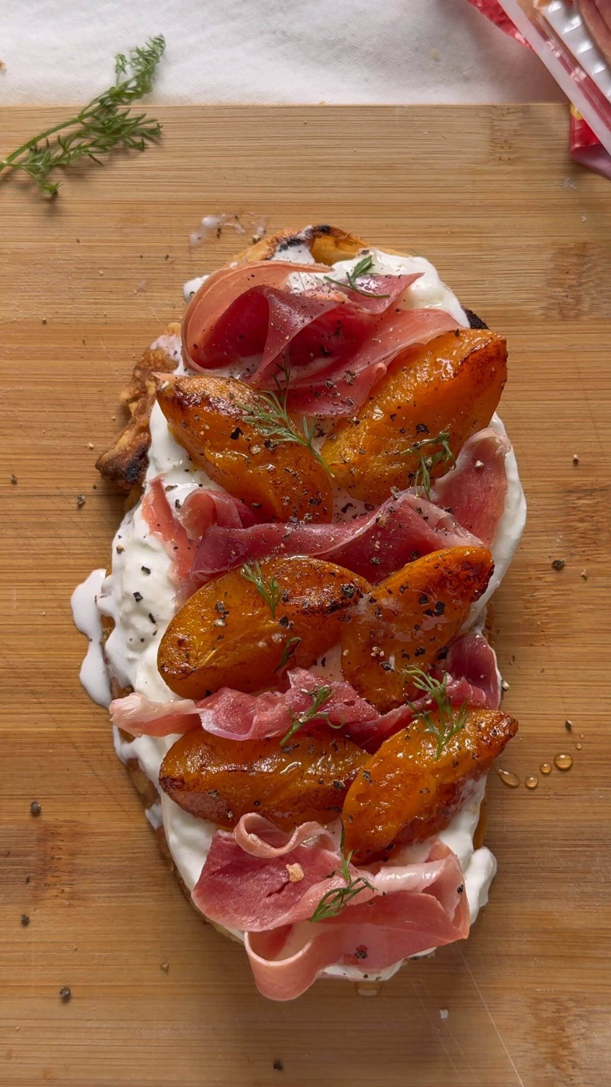 Grilled Apricot & Prosciutto Toast – 15-Minute Recipe