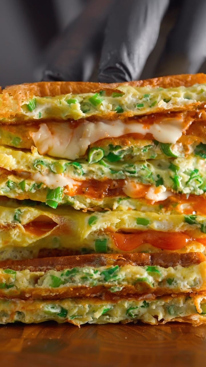 Egg‑Bread Breakfast Stack – 10-Minute Recipe