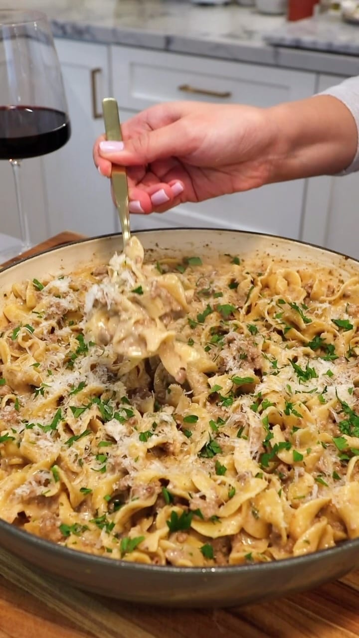 One-Pan Beef Stroganoff
