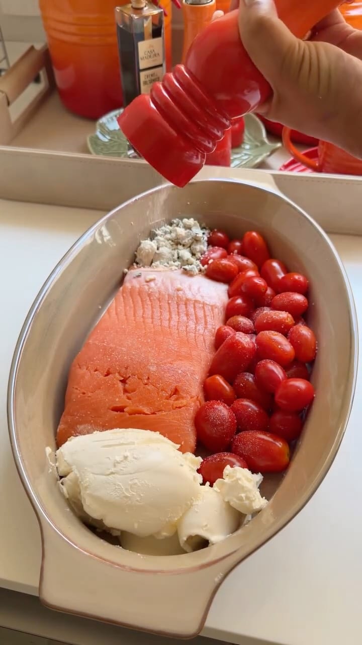 Creamy Salmon Fettuccine – 60-Minute Recipe