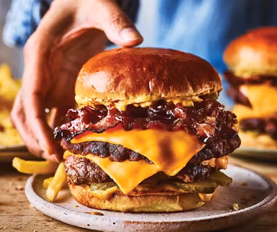 Smash Cheeseburger with Cheesy Bacon Recipe