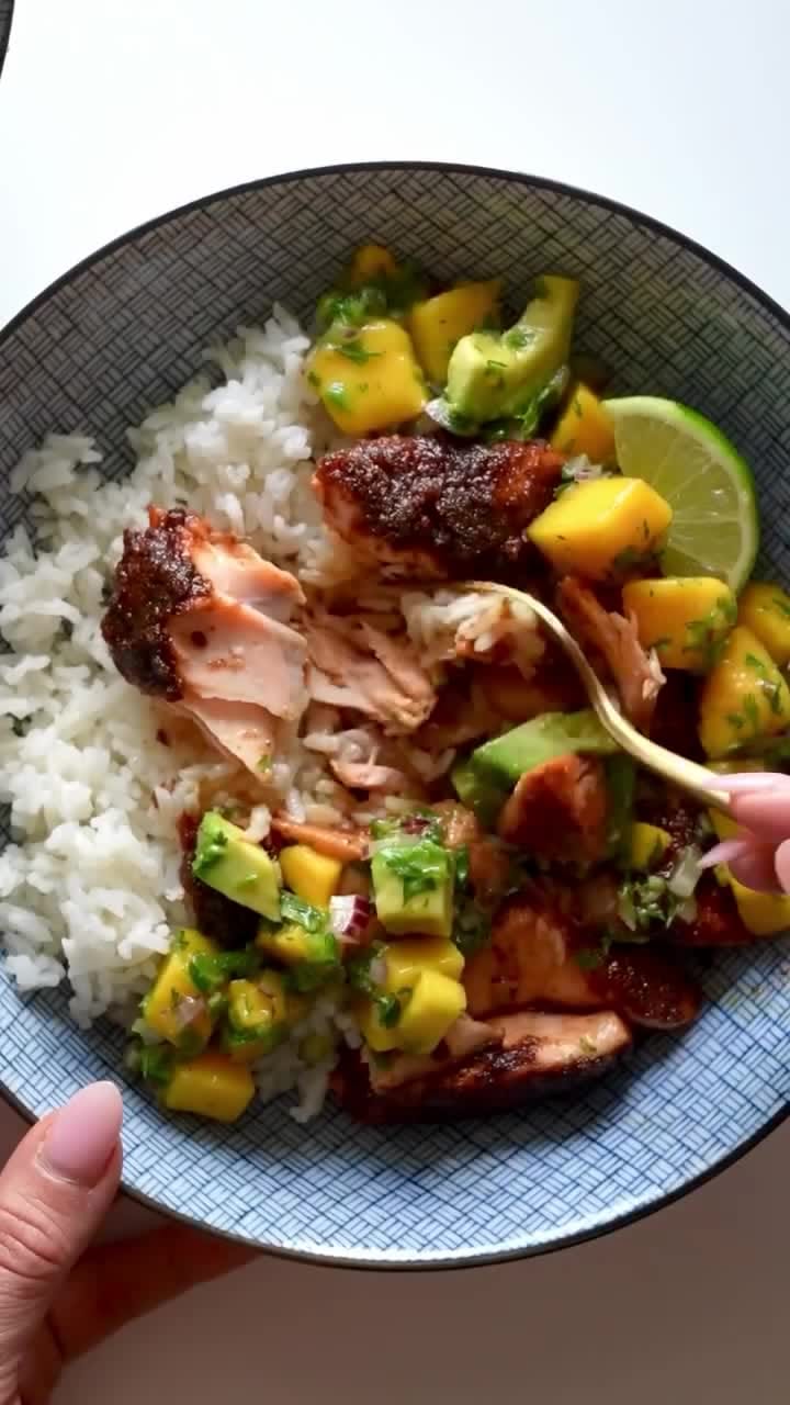 BBQ Salmon Bowls – 35-Minute Recipe