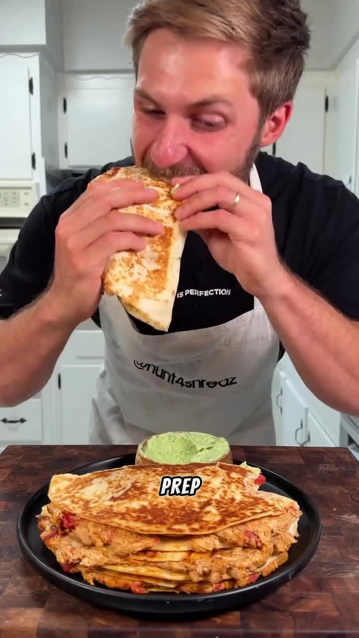 Cheesy Chicken Quesadillas – 35-Minute Recipe