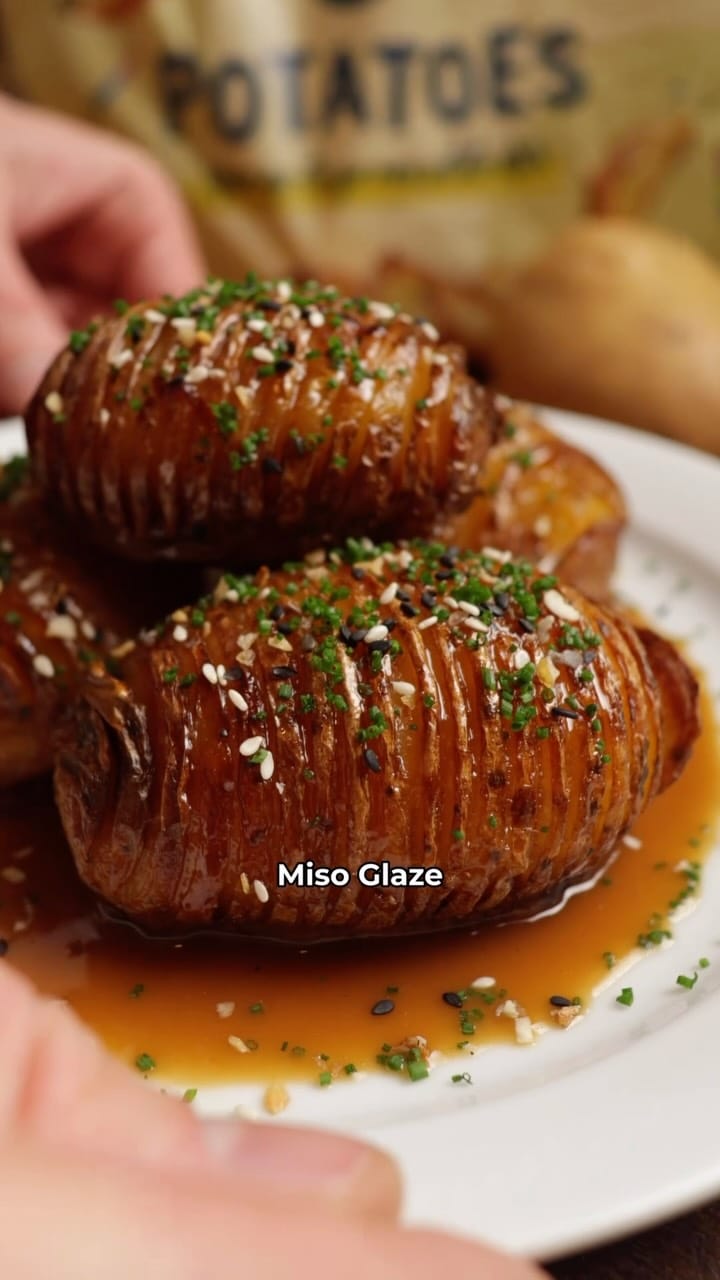 Crispy Hasselback Potatoes – 65-Minute Recipe