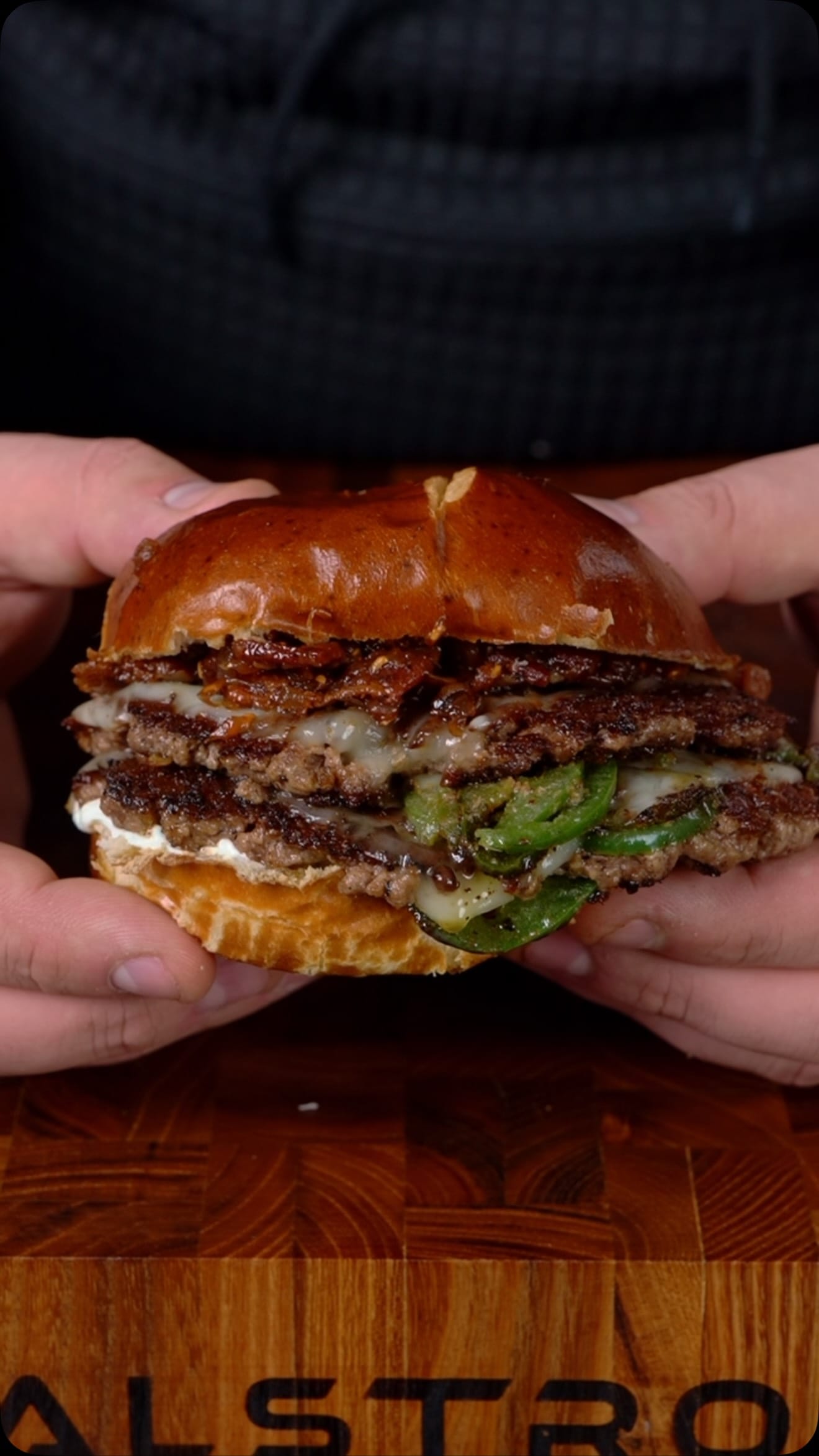 Jalapeño Popper Smashburger with Raspberry Bacon Jam – 120-Minute Recipe