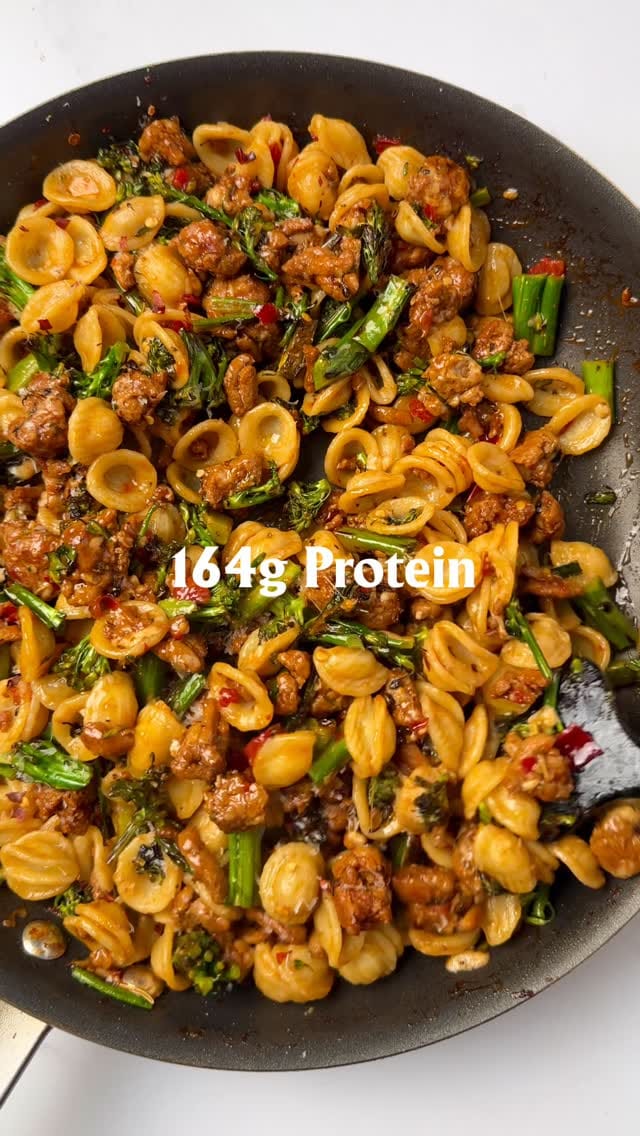 High‑Protein Broccoli Sausage Pasta with Sweet & Spicy Sauce