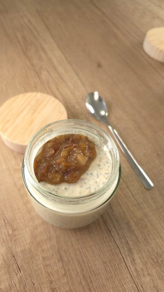 Sticky Toffee Overnight Oats