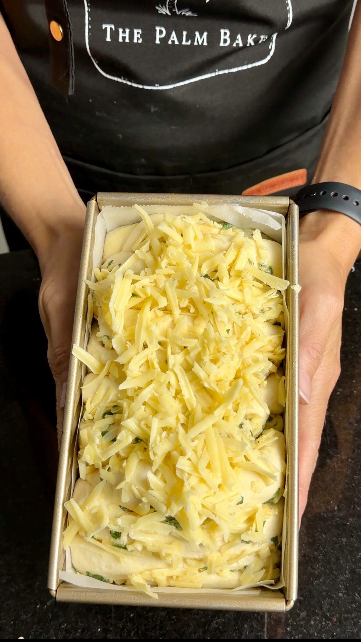 Sourdough Cheesy Garlic Pull-Apart Bread – 60-Minute Recipe