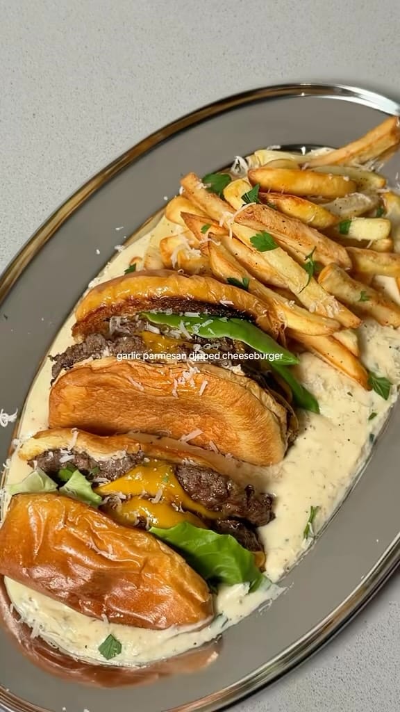 Garlic Parmesan Dipped Cheeseburger – 40-Minute Recipe