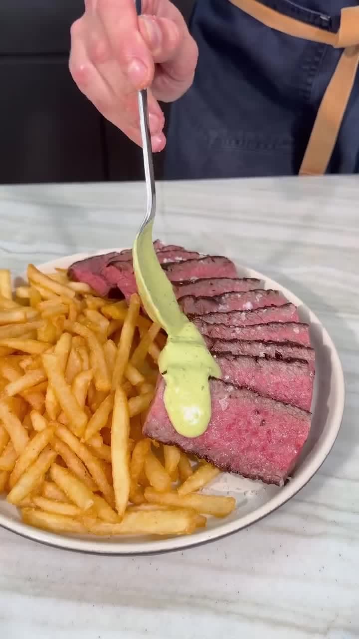 Steak with French Fries and Green Sauce – 30-Minute Recipe