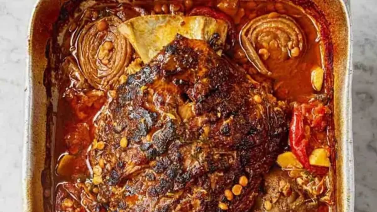 Gnarly lamb madras traybake