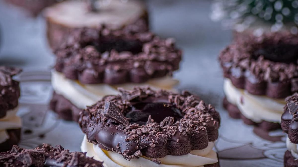 Black Forest Kirsch Cookies