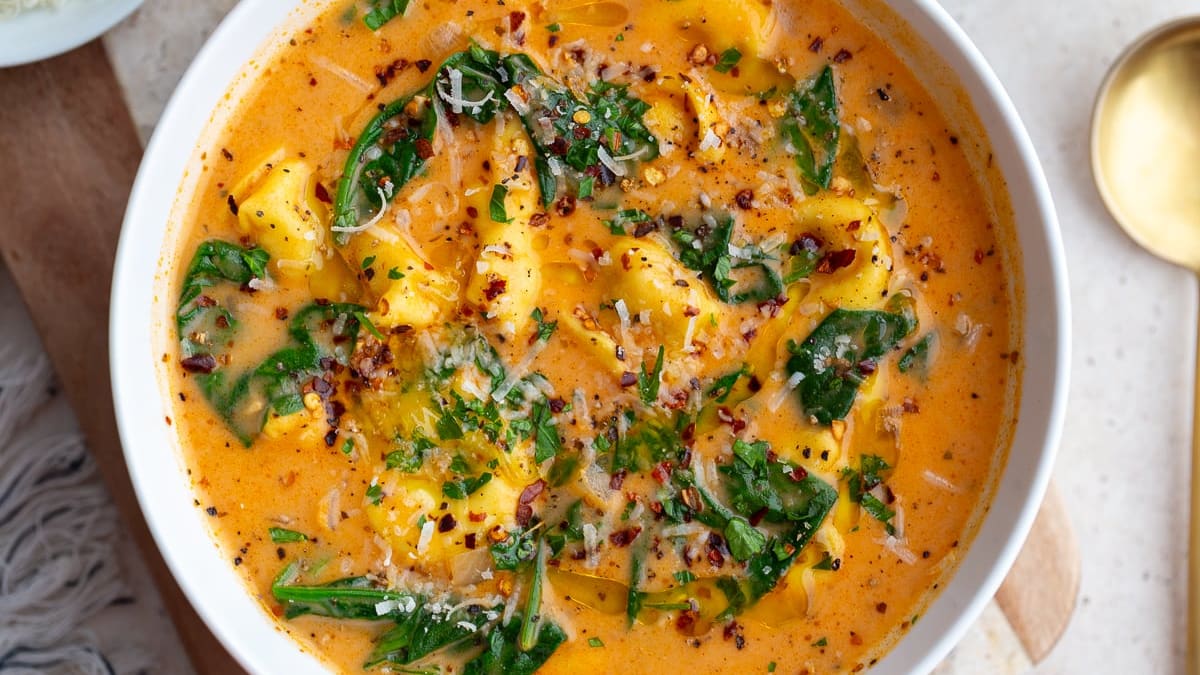 Easy Creamy Tortellini Soup