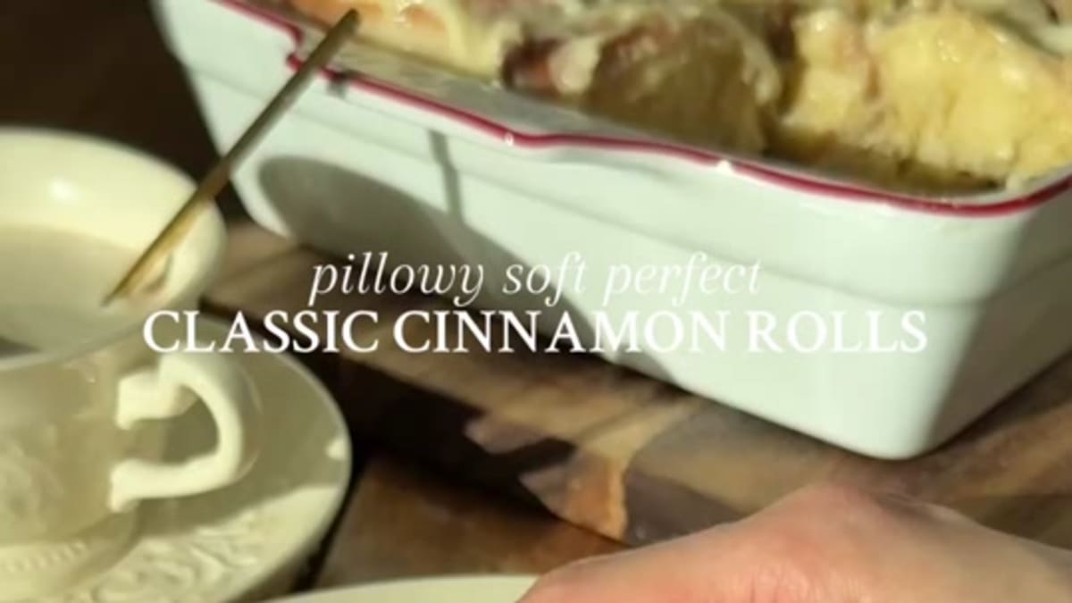 Perfect Classic Cinnamon Rolls