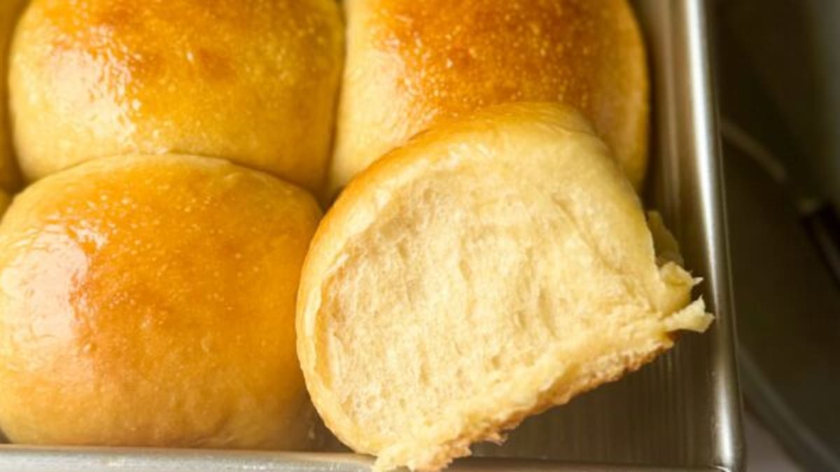 Sourdough Hawaiian Rolls