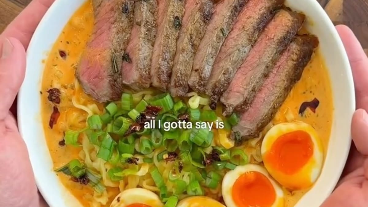 Creamy Ramen with Steak
