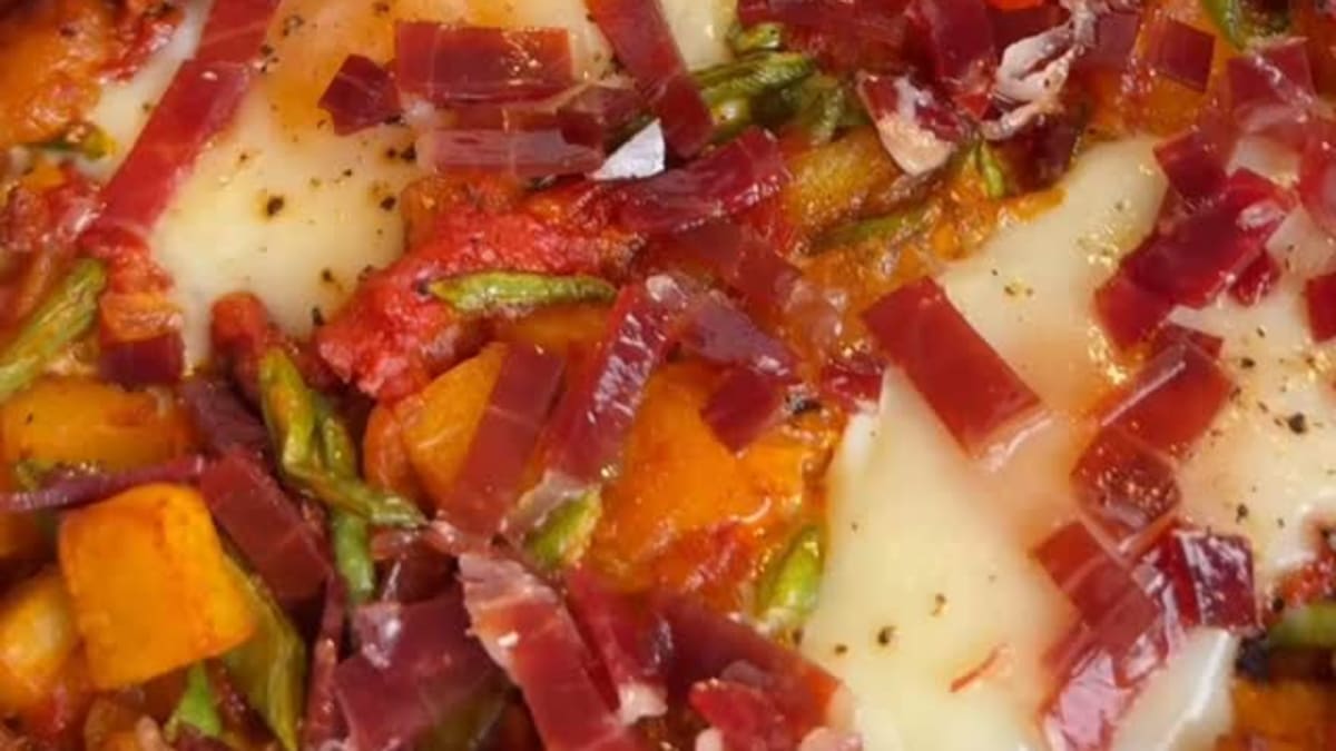 Flamenco-Style Baked Eggs
