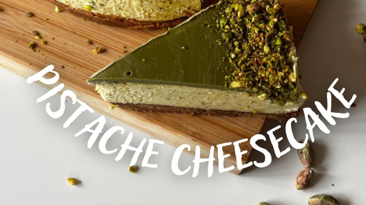 No‑Bake Pistachio White Chocolate Cheesecake