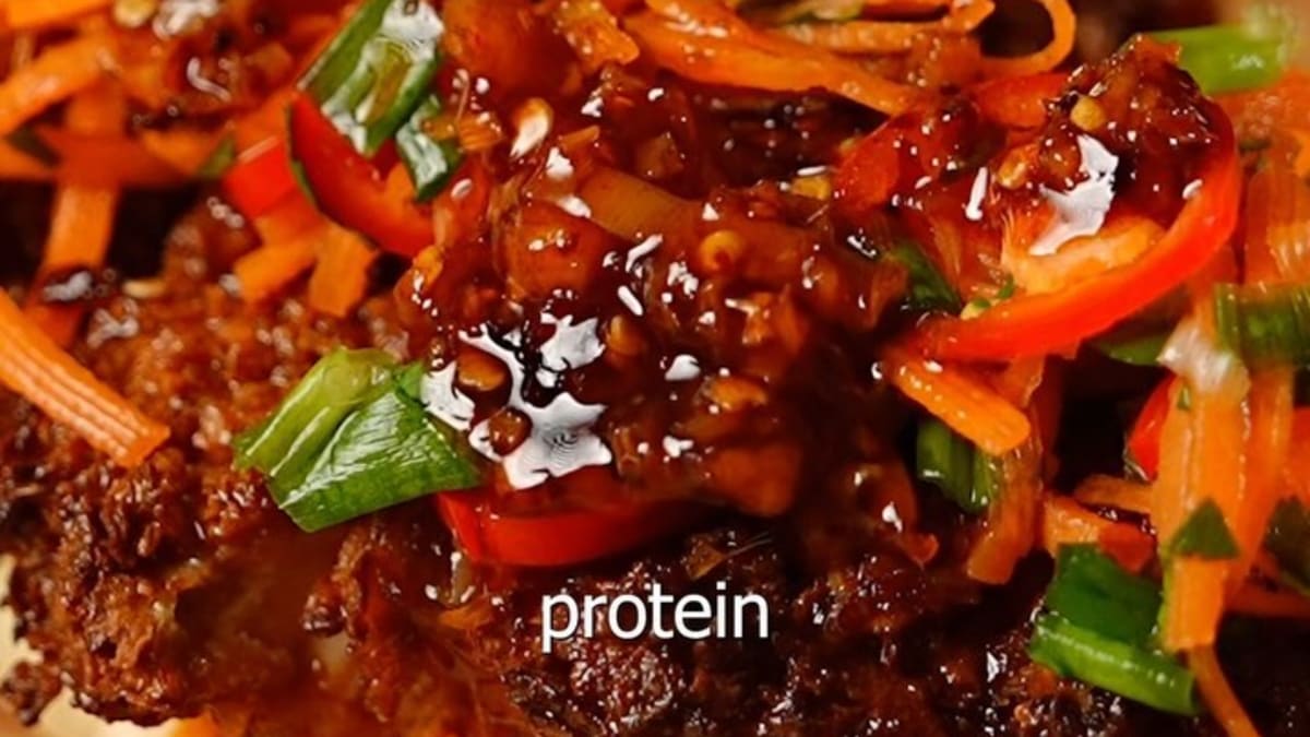 Lemongrass Chicken Crispy Chili Crunch Sandwich