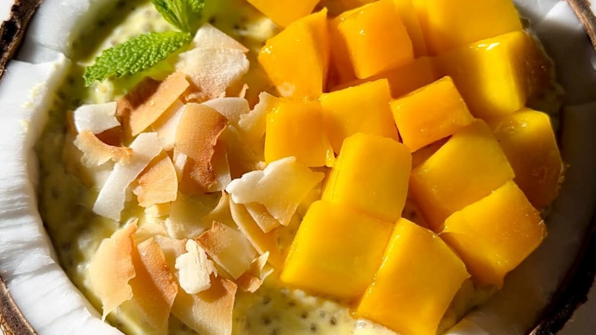 Mango Coconut Chia Pudding