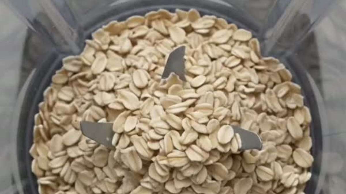 Banana Oat Pancakes