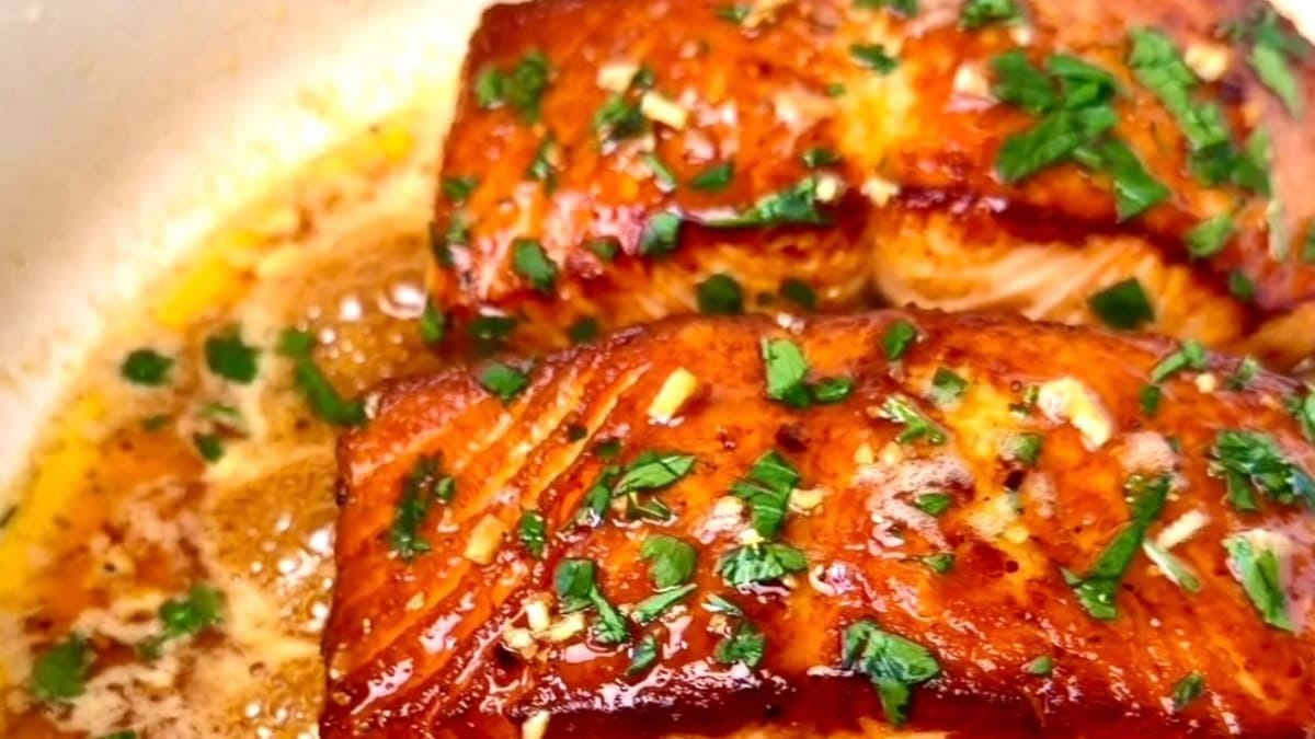 Honey Brown Butter Salmon – 15-Minute Recipe