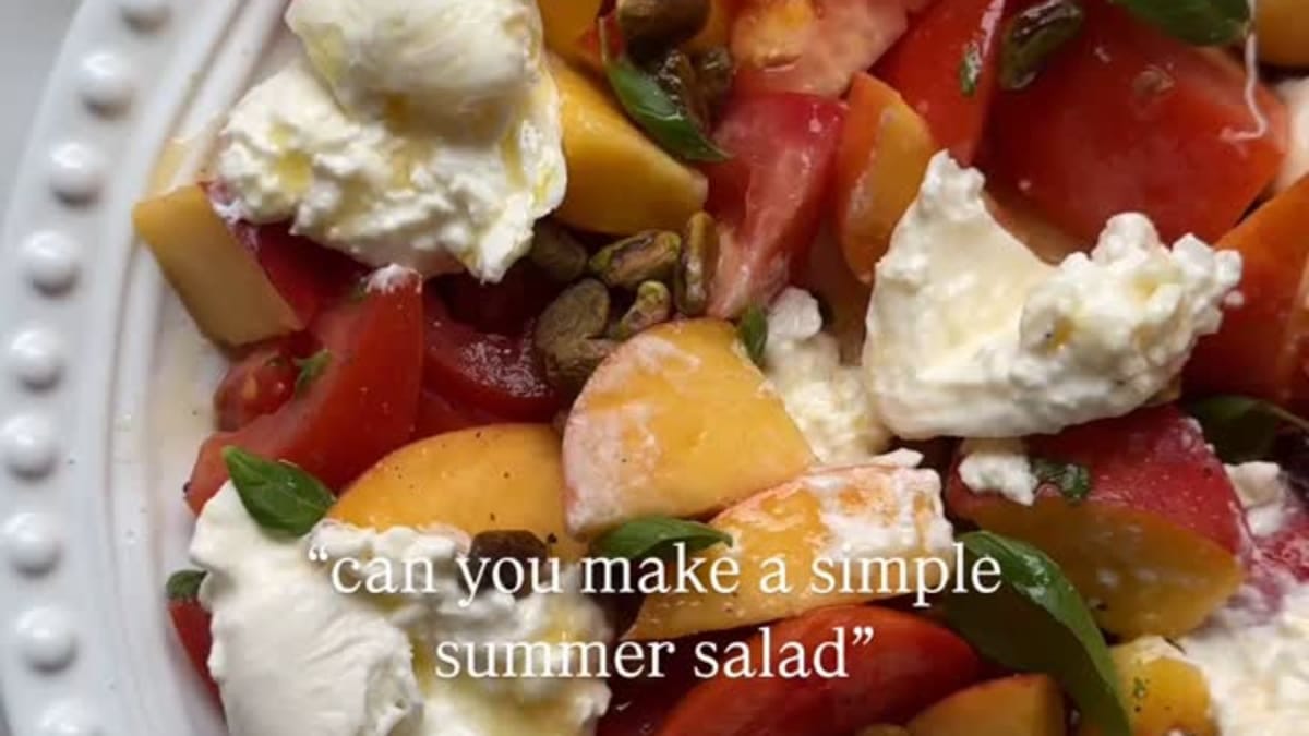 Summer Peach & Burrata Salad Recipe