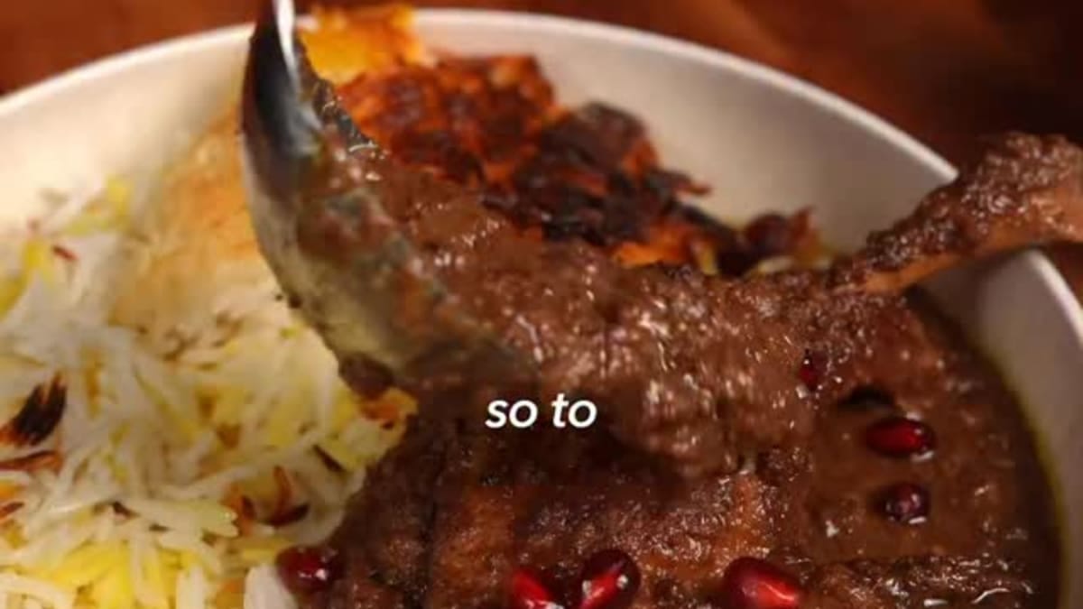 Persian Fesenjan Stew with Duck – 110-Minute Recipe