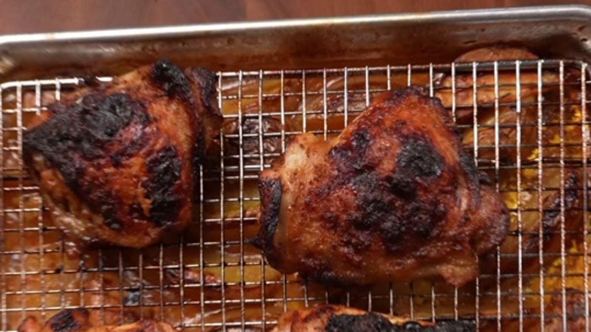 Greek-inspired Chicken and Potatoes – 55-Minute Sheet Pan Recipe