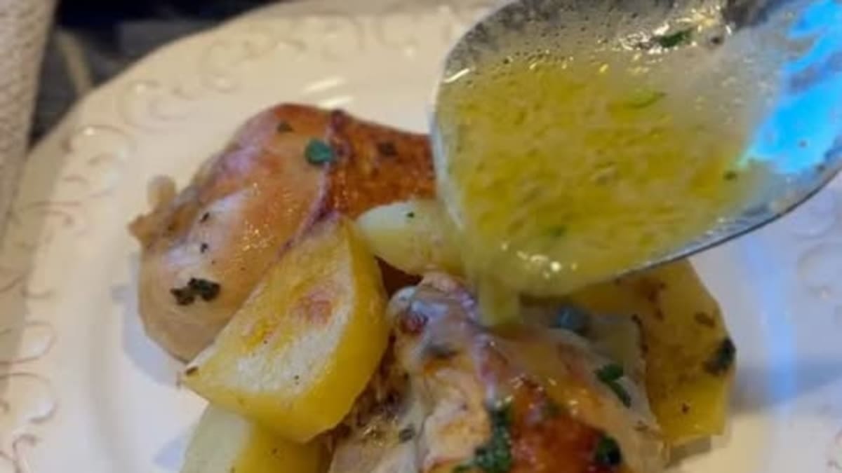 One-Pan Chicken & Potatoes – 85-Minute Recipe