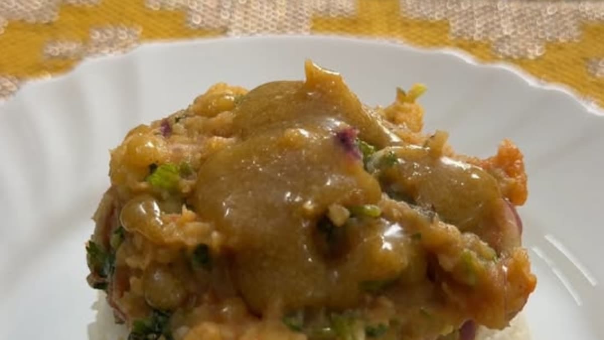 Tomato and Potato Bhorta with Rice – 25-Minute Recipe