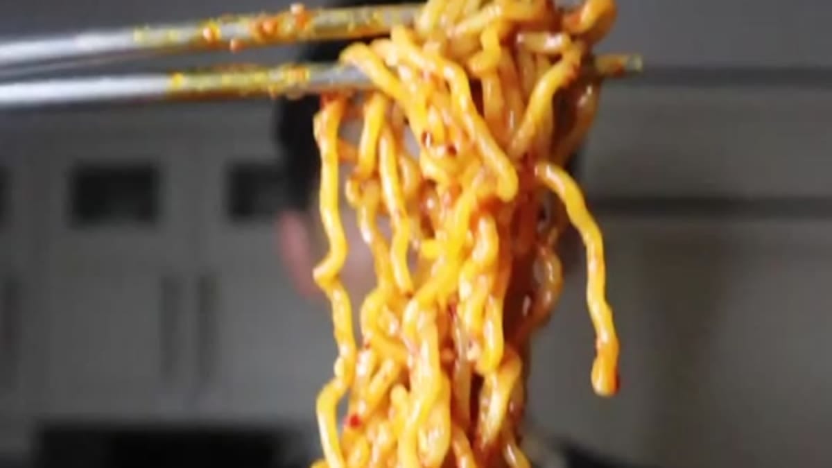 Dan Dan Noodles – 15-Minute Recipe